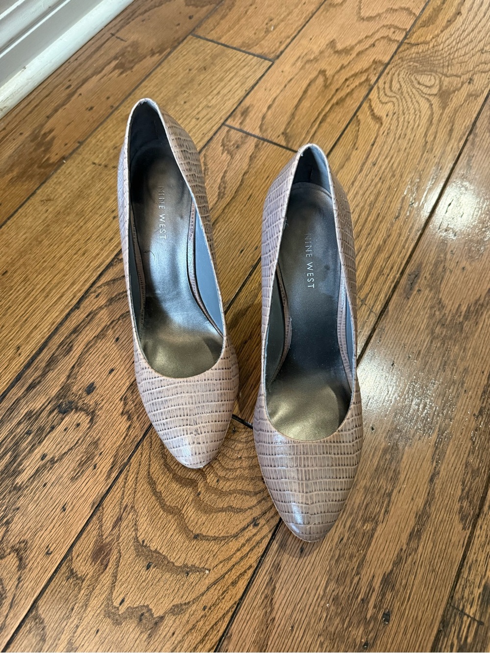 Nine West Taupe Croc-Embossed Pointed Toe Pumps